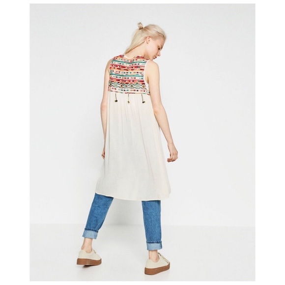 Embroidered Long Waistcoat PomPoms Ecru Cream - Picture 6 of 8